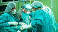 операція без наркозу в Чехії
