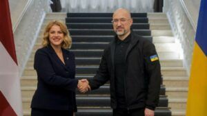 бтр україна-латвія