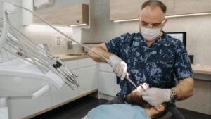 бронювання стоматологів