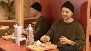 Міша Кацурін відкриває Китайський Привіт