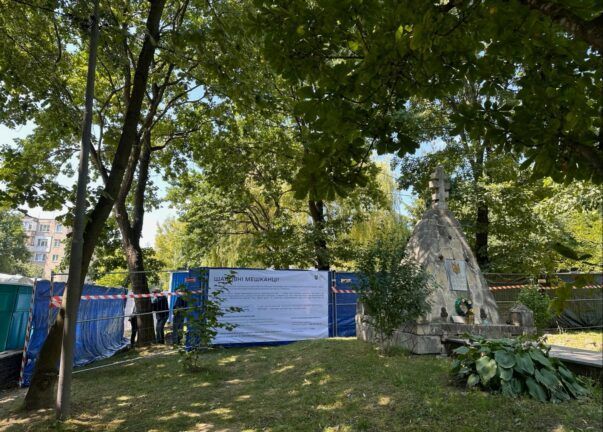 На кладбище во Львове нашли захоронение солдат Второй мировой