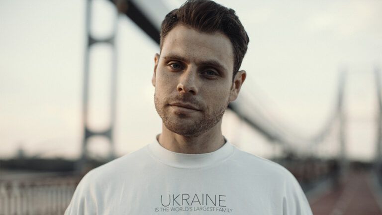 Артур Логай