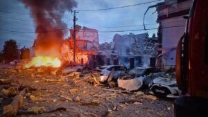 Посольство Польщі у Києві постраждало внаслідок обстрілу РФ