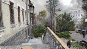 У Дніпрі російські військові обстріляли Дніпровський художній музей 30 вересня 2025