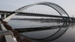 Подільський міст у Києві не працюватиме під час повітряних тривог