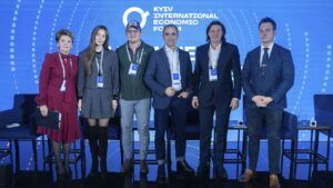 Олена Фроляк на панелі KIEF 2025