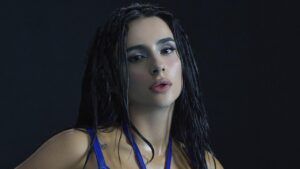 Анна Трінчер