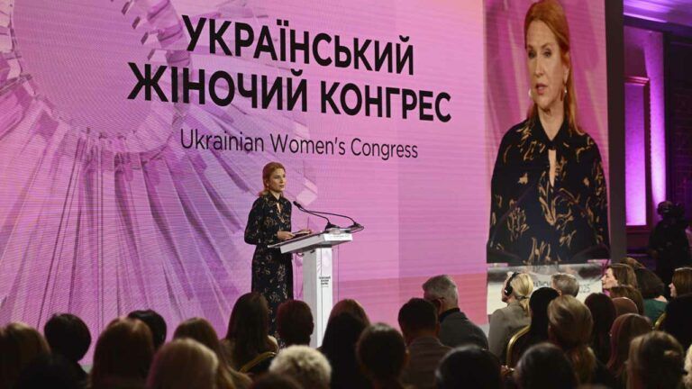 Олена Кондратюк