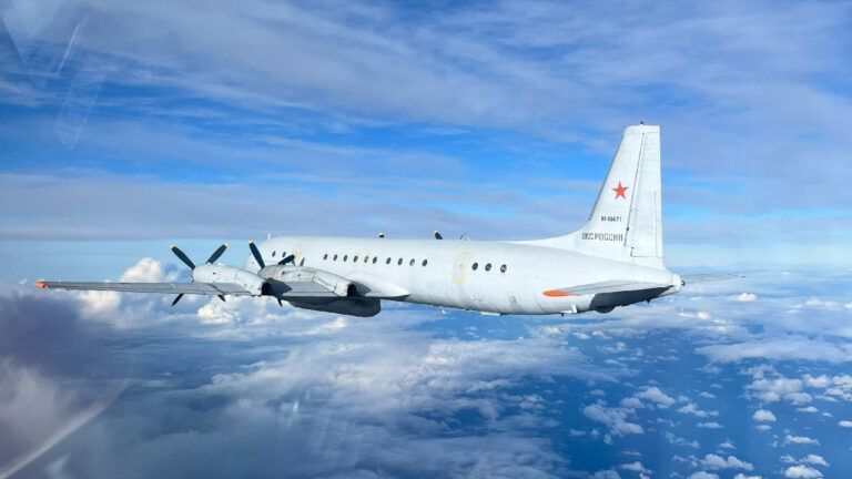 Польські ВПС перехопили російський літак Іл-20
