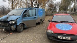 Российский дрон атаковал эвакуационный автомобиль в Константиновке