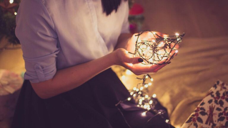 Графики отключения света на 25 апреля в Украине: как будут действовать