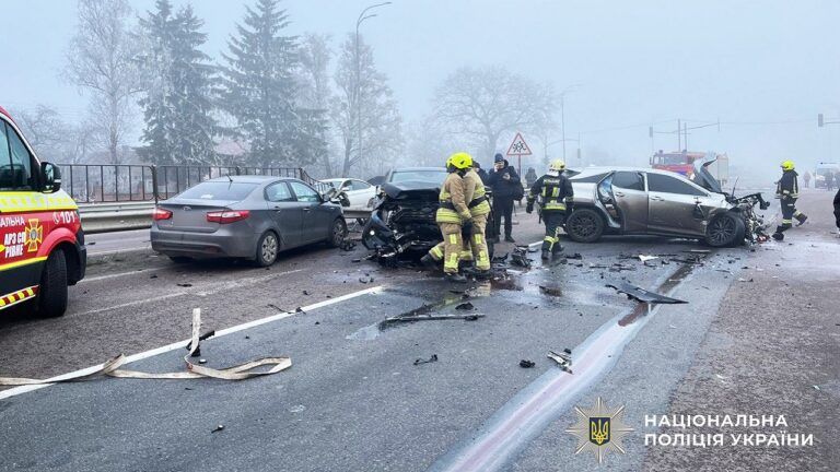 ДТП возле Ровно 20 декабря: последствия столкновения на трассе Киев-Чоп