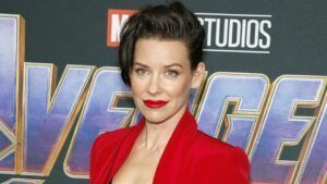 Еванджелін Ліллі