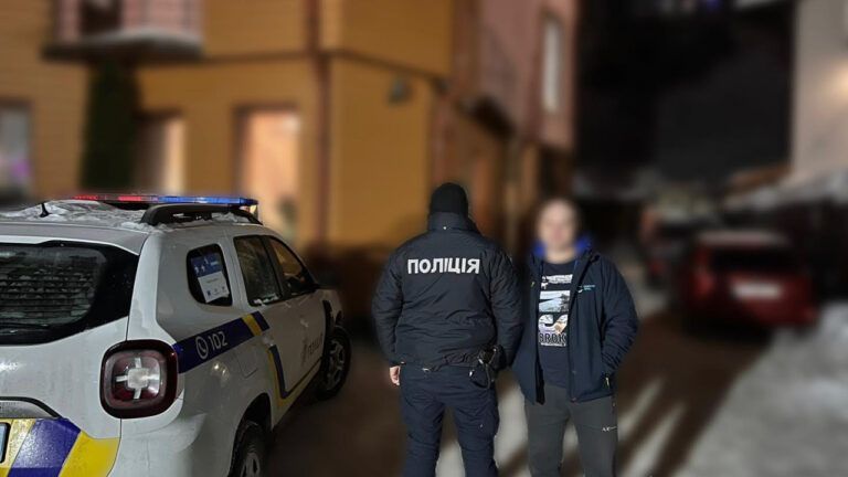 В Буковеле за час разыскали иностранца, который запускал салюты