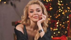 Аліна Гросу