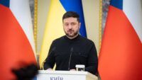 Зеленский выступил против встречи с Фицо в третьей стране