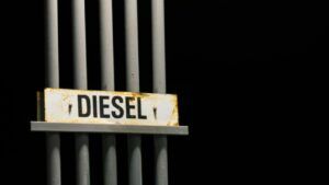 Дизель б’є рекорди: чи коштуватиме пальне в Україні більше 100 гривень чи коштуватиме пальне в Україні більше 100 гривень