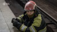 Рятувальники евакуювали пасажирів з метро
