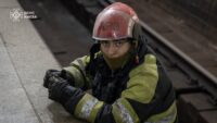 Рятувальники евакуювали пасажирів з метро