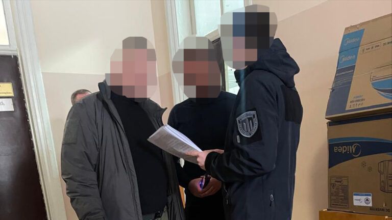 В Хмельницком правоохранителю объявили подозрение за избиение мужчины
