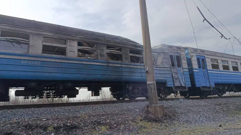 Обстріл потягу на Дніпропетровщині сьогодні: що відомо про атаку РФ 2 березня 2026 року