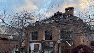 Атака на Слов’янськ: РФ скинула на місто три авіабомби, є загиблий та поранені Атака на Слов'янськ 3 березня 2026