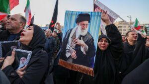 Триденне прощання з Алі Хаменеї розпочалося в Тегерані