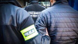 У Польщі під час масштабної перевірки почали процедуру повернення 91 українця