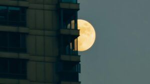 місячний календар на квітень 2026