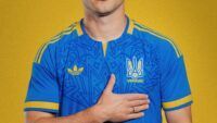 нова форма збірної України (виїзна)
