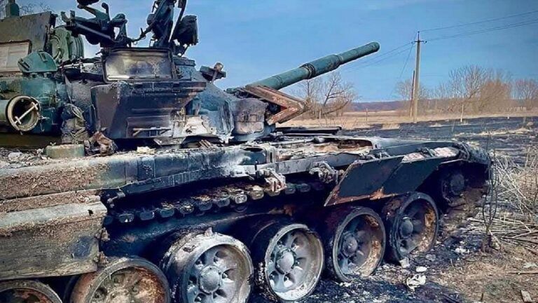 російський танк