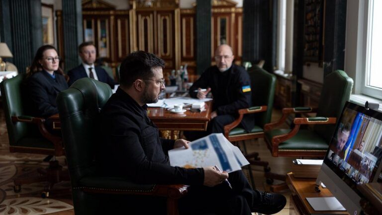 зеленський Шмигаль Свириденко