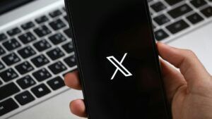 Платформа X інтегрує ШІ Grok для автоперекладу та обробки зображень X (Twitter)