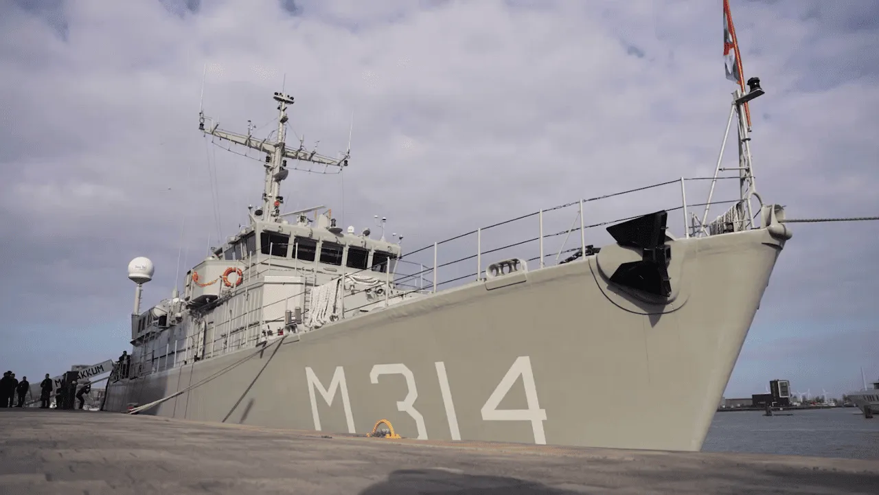 Назвали Генічеськ: президент показав новий корабель протимінного флоту України