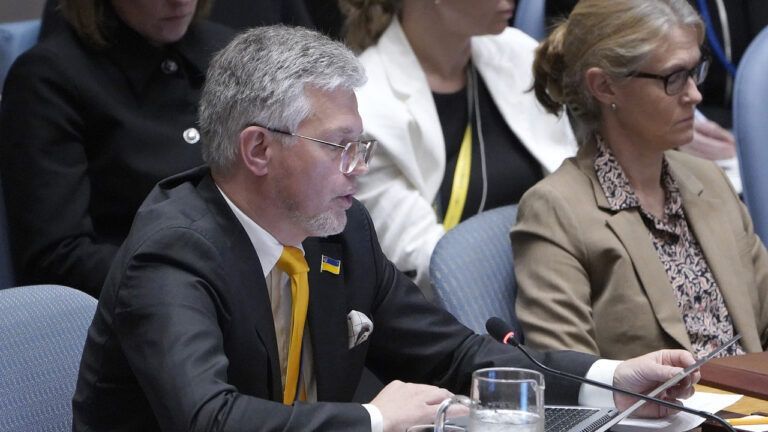 Андрій Мельник