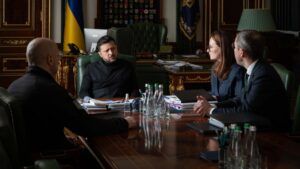 Украина возобновила нефтепровод Дружба после удара РФ: что это значит