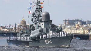 Силы обороны поразили российский корабль Каракурт в Каспийске