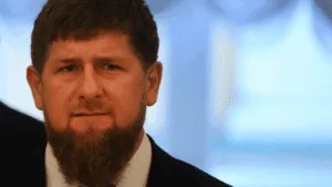 Атака дронів на Грозний 8 травня: вибухи біля військової бази та ФСБ