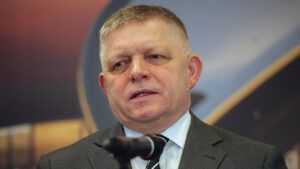 Роберт Фіцо