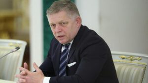 Роберт Фіцо
