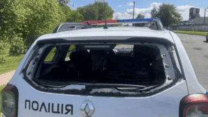 атака на службове авто поліції