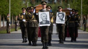 Голову ОУН Мельника та його дружину перепоховали на НВМК