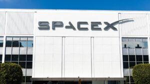 Илон Маск создаст секретную спутниковую сеть для армии США за $2,29 млрд SpaceX