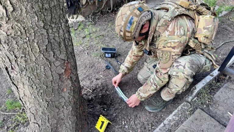 В Белой Церкви мужчина бросил гранату на территорию ТЦК