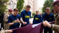 футболісти з військовими