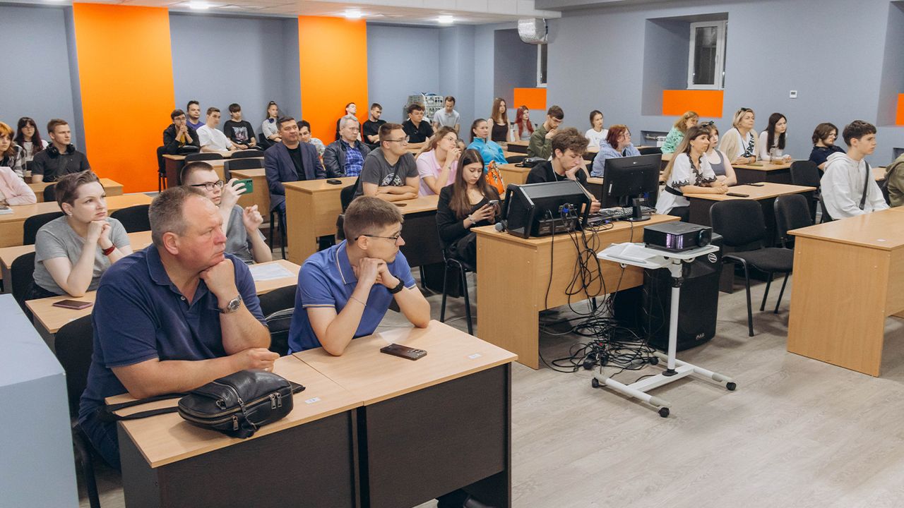 Люди кольору свободи: історії українців в окупації