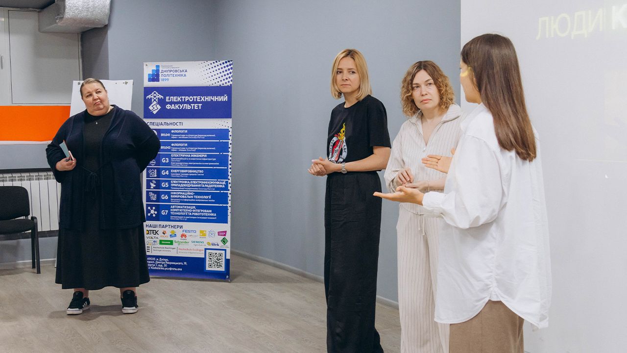 Люди кольору свободи: історії українців в окупації