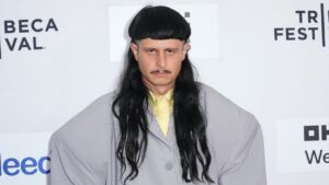 Олівер Трі