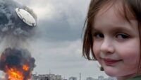 момент вибуху одного з резервуарів на території НПЗ