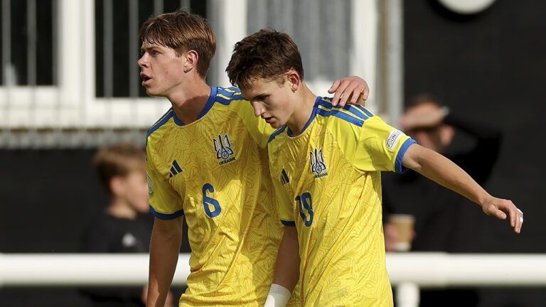 Збірна України U19 Глют